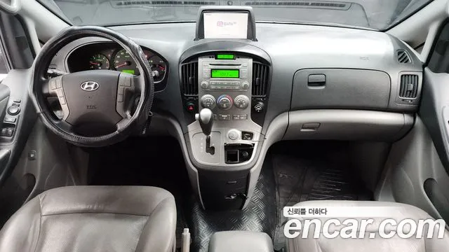 Hyundai Starex 2015 — фото 7