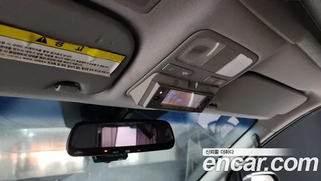 Hyundai Starex 2015 — фото 17
