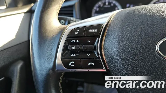 Hyundai Sonata 2018 — фото 19