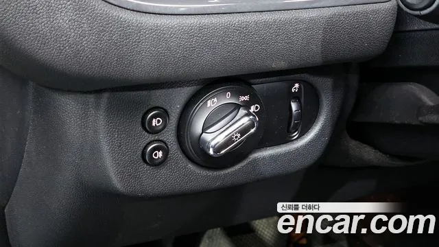 Mini Clubman 2020 — фото 16