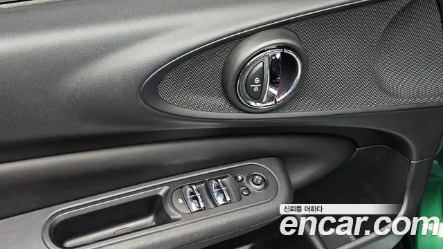 Mini Clubman 2020 — фото 18