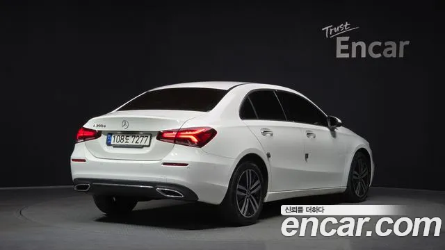 Mercedes-Benz A-Class 2021 — фото 2