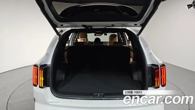 Kia Sorento 2023 — фото 19