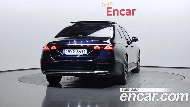 Mercedes-Benz E-Class 2025 — фото 4