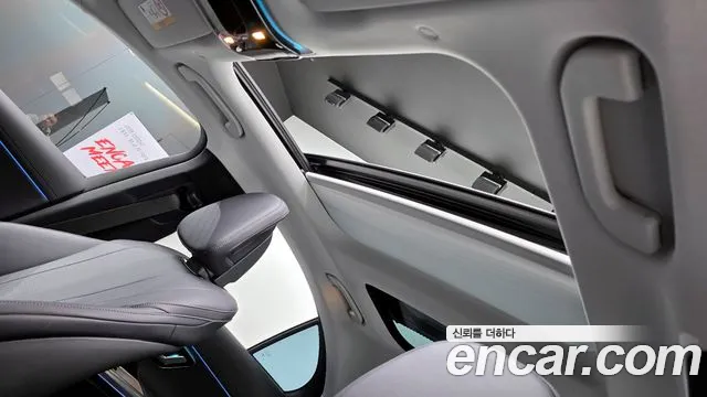 Mercedes-Benz E-Class 2025 — фото 19