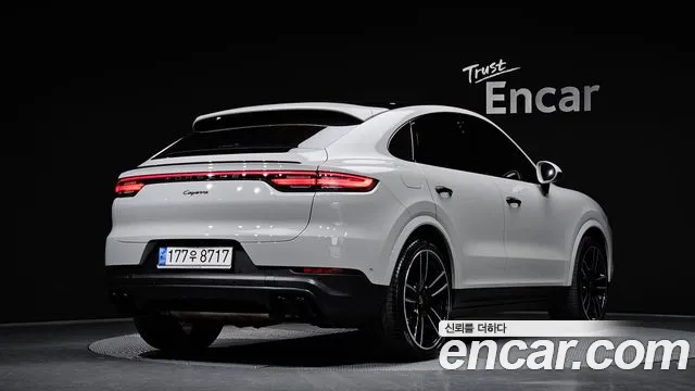 Porsche Cayenne 2022 — фото 2