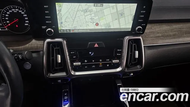 Kia Sorento 2022 — фото 15