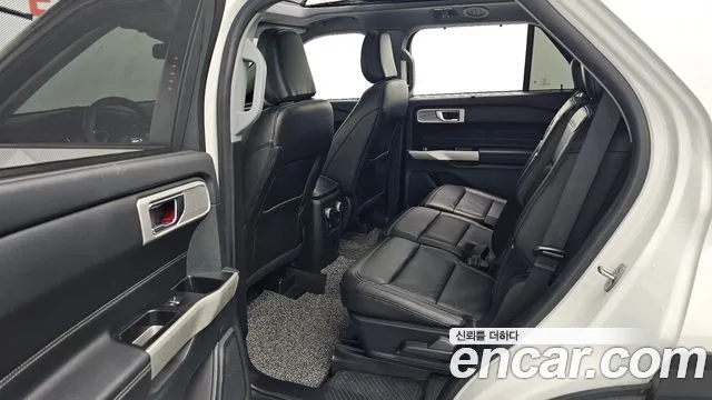 Ford Explorer 2022 — фото 12