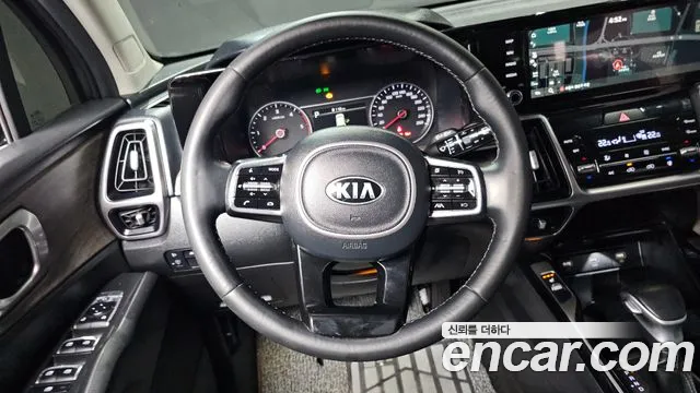 Kia Sorento 2021 — фото 13
