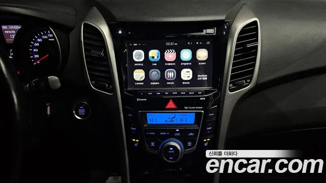 Hyundai i30 2015 — фото 18