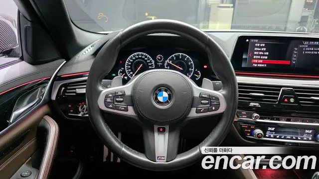 BMW 5-Series 2019 — фото 13