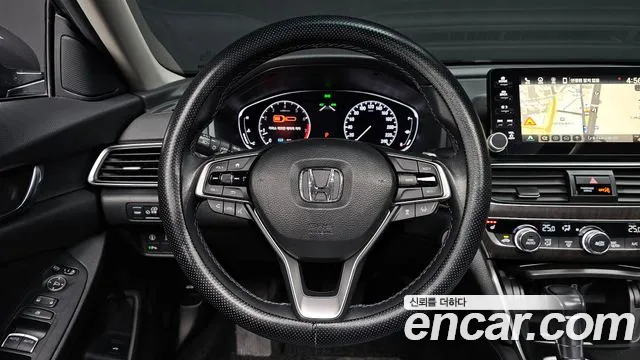 Honda Accord 2019 — фото 13
