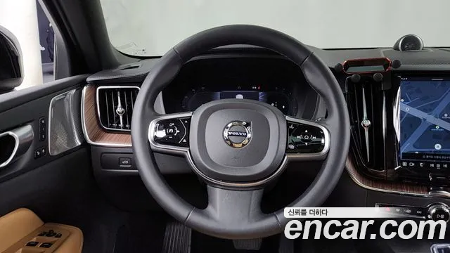 Volvo XC60 2024 — фото 13