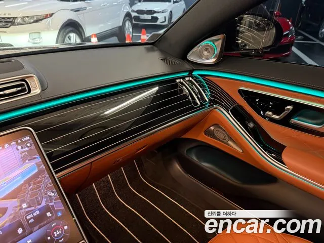 Mercedes-Benz S-Class 2023 — фото 12