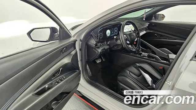Hyundai AVANTE 2022 — фото 10
