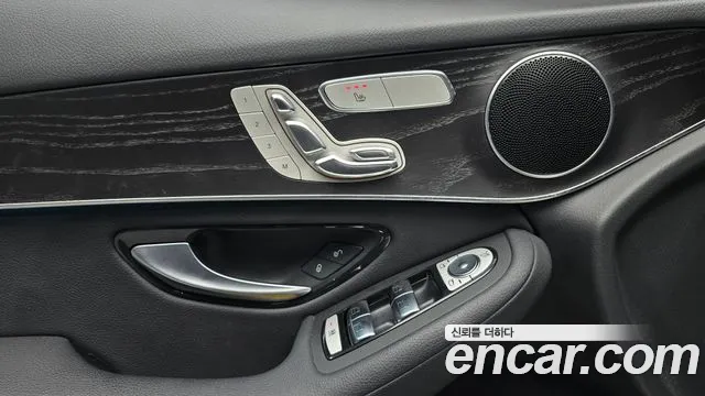 Mercedes-Benz GLC-Class 2019 — фото 19
