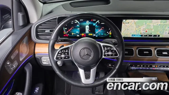 Mercedes-Benz GLE-Class 2019 — фото 13