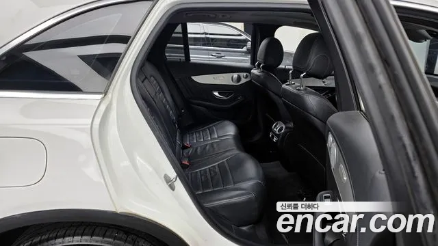Mercedes-Benz GLC-Class 2018 — фото 12