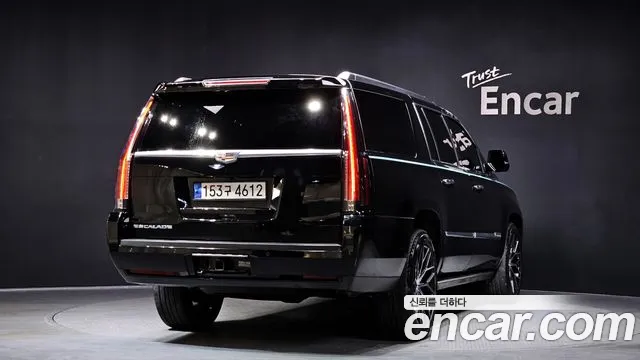 Cadillac Escalade 2015 — фото 2