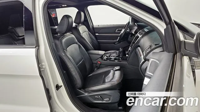 Ford Explorer 2018 — фото 12