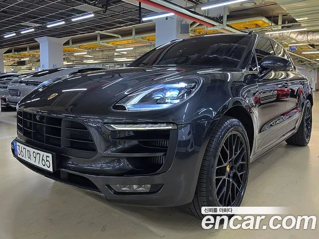 Porsche Macan 2018 — фото 2