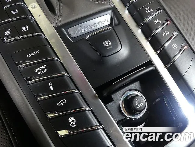 Porsche Macan 2018 — фото 15