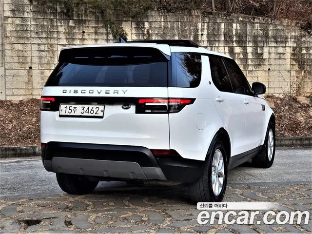 Land Rover Discovery 2018 — фото 2
