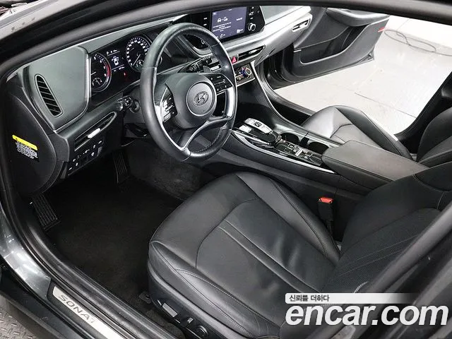 Hyundai Sonata 2020 — фото 18