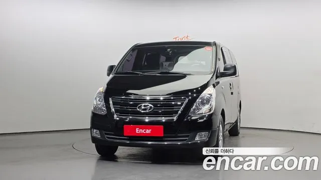 Hyundai Starex 2017 — фото 3