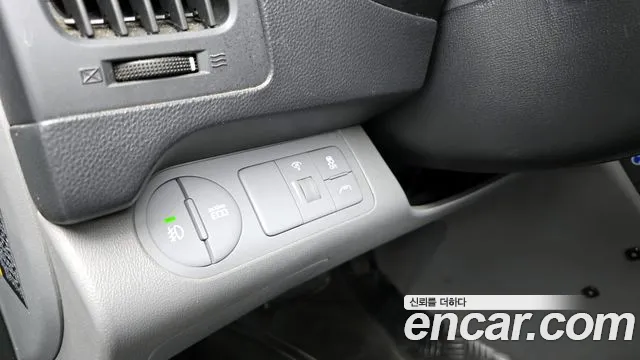 Hyundai Starex 2017 — фото 15