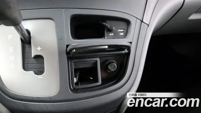 Hyundai Starex 2017 — фото 19