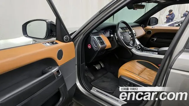 Land Rover Range Rover Sport 2019 — фото 10