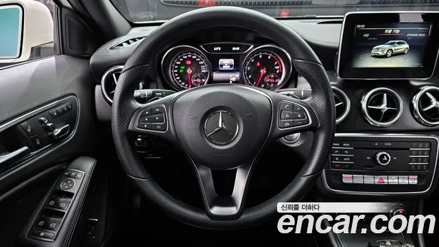 Mercedes-Benz GLA-Class 2018 — фото 13