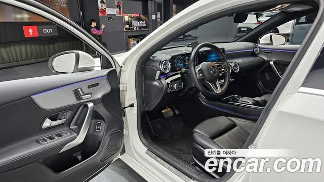 Mercedes-Benz A-Class 2021 — фото 11