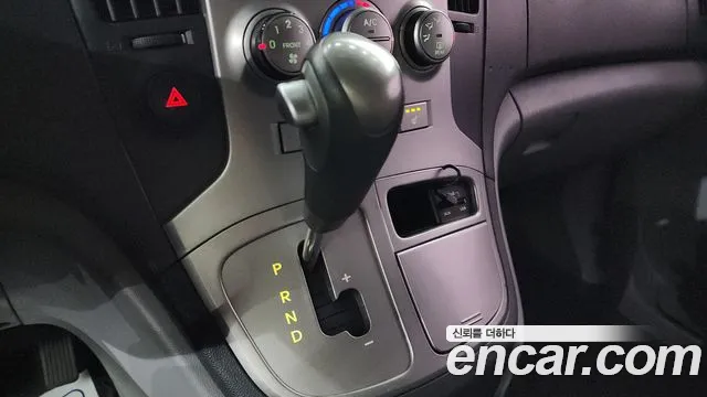 Hyundai Starex 2014 — фото 9
