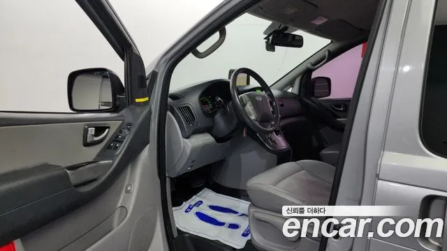 Hyundai Starex 2014 — фото 10