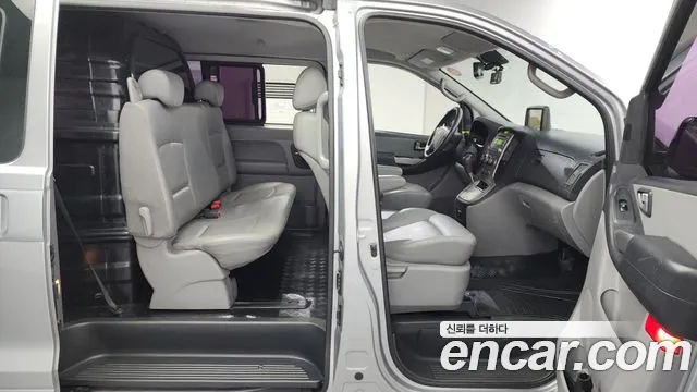 Hyundai Starex 2014 — фото 12