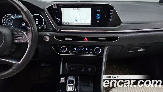 Hyundai Sonata 2020 — фото 15