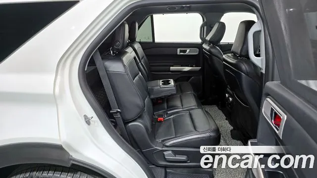 Ford Explorer 2020 — фото 12