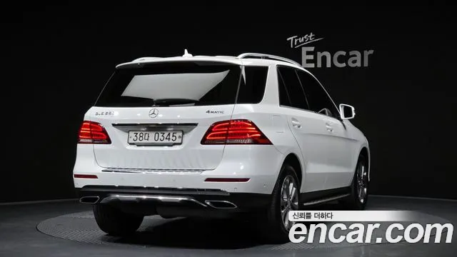 Mercedes-Benz GLE-Class 2016 — фото 2