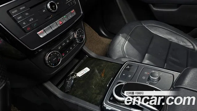 Mercedes-Benz GLE-Class 2016 — фото 18