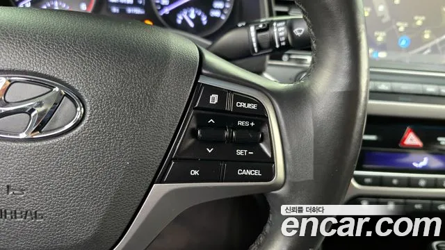Hyundai AVANTE 2016 — фото 18
