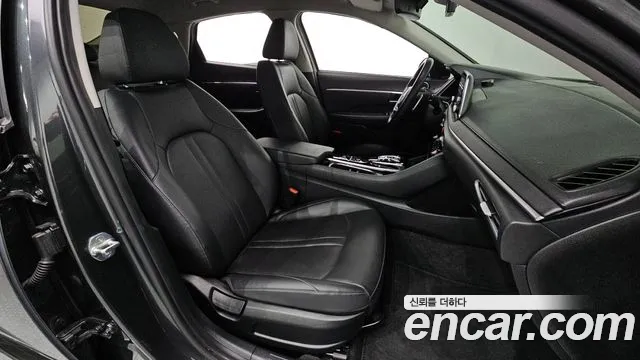 Hyundai Sonata 2022 — фото 11