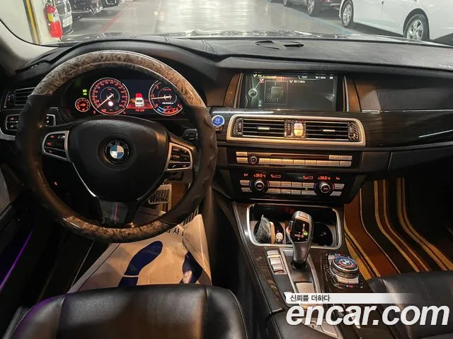 BMW 5-Series 2014 — фото 16