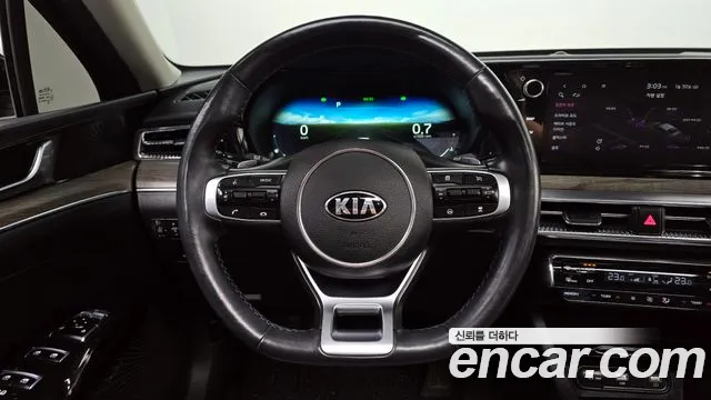 Kia K5 2021 — фото 13