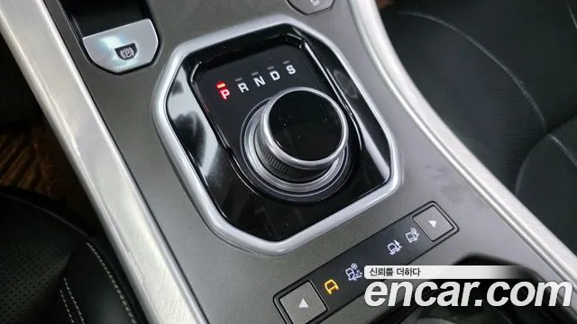 Land Rover Range Rover Evoque 2018 — фото 9