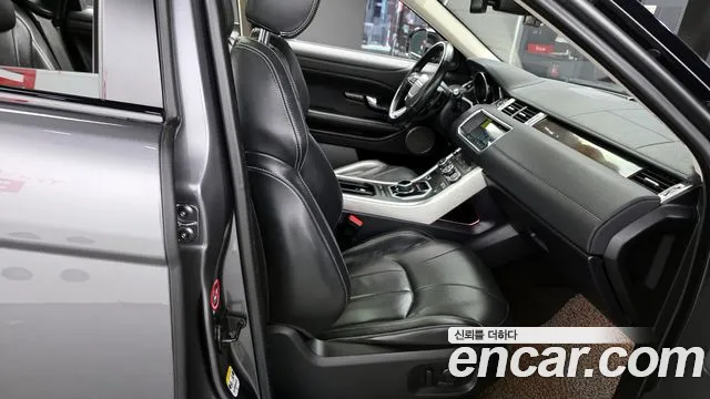 Land Rover Range Rover Evoque 2018 — фото 12