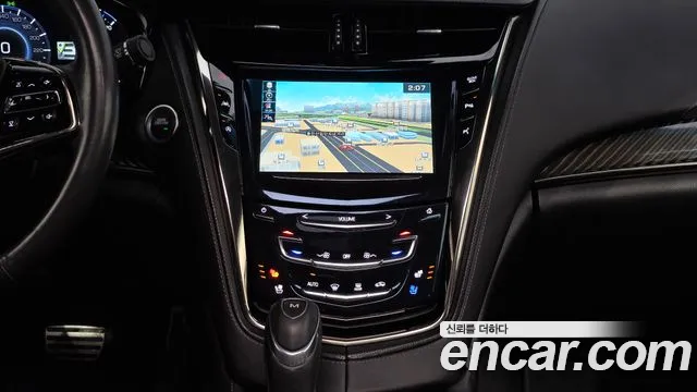 Cadillac CTS 2018 — фото 14