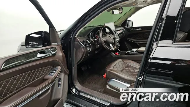 Mercedes-Benz GLS-Class 2017 — фото 11