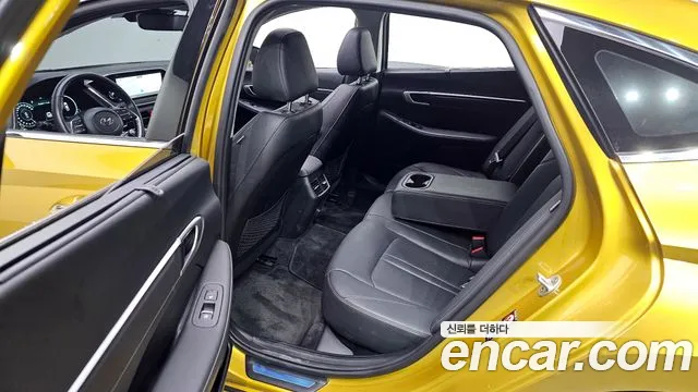 Hyundai Sonata 2020 — фото 11